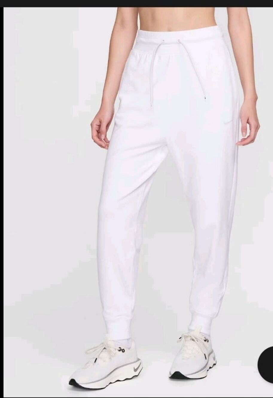 New NWT Nike Standard Fit 7/8 Length White Jogger style Sweat Pants Size Small